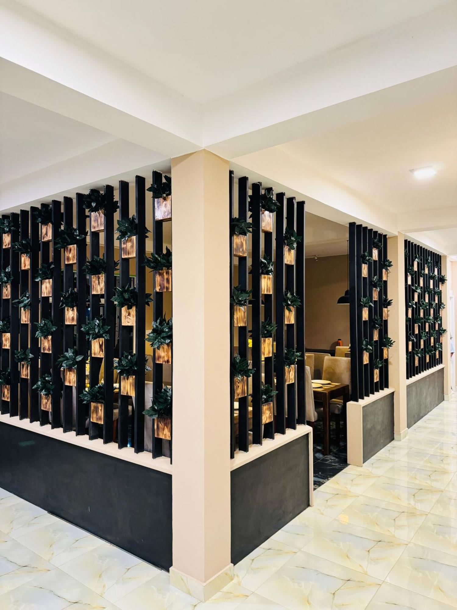 Royal Bliss Hotel 努沃勒埃利耶 外观 照片