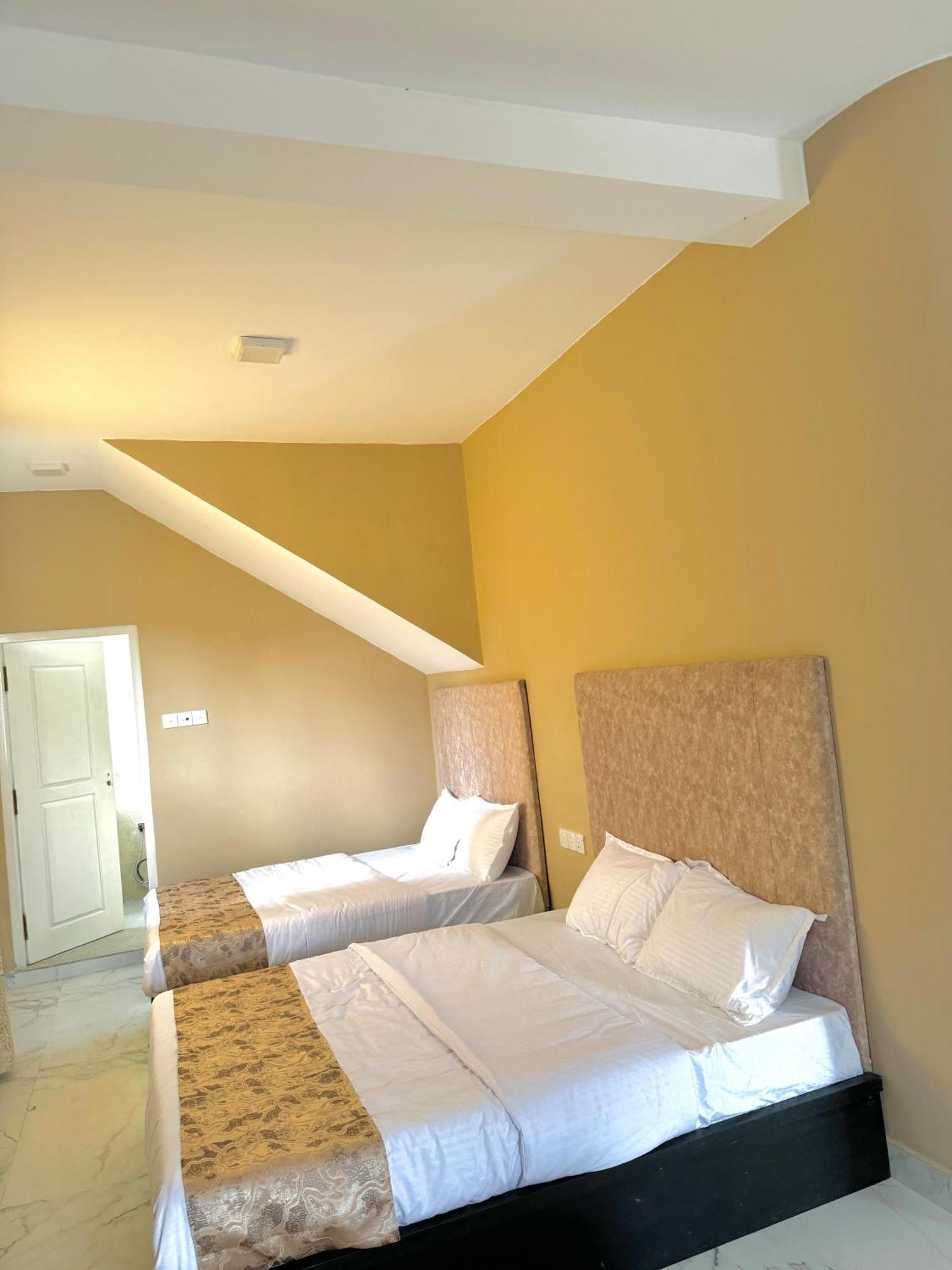 Royal Bliss Hotel 努沃勒埃利耶 外观 照片